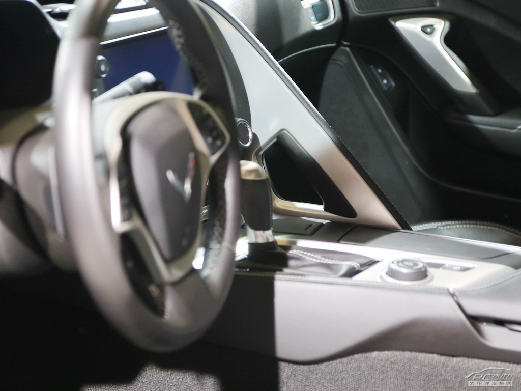 科爾維特內(nèi)飾高清大圖