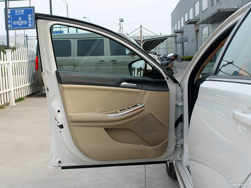 ɯטs550܇(ni)DƬ