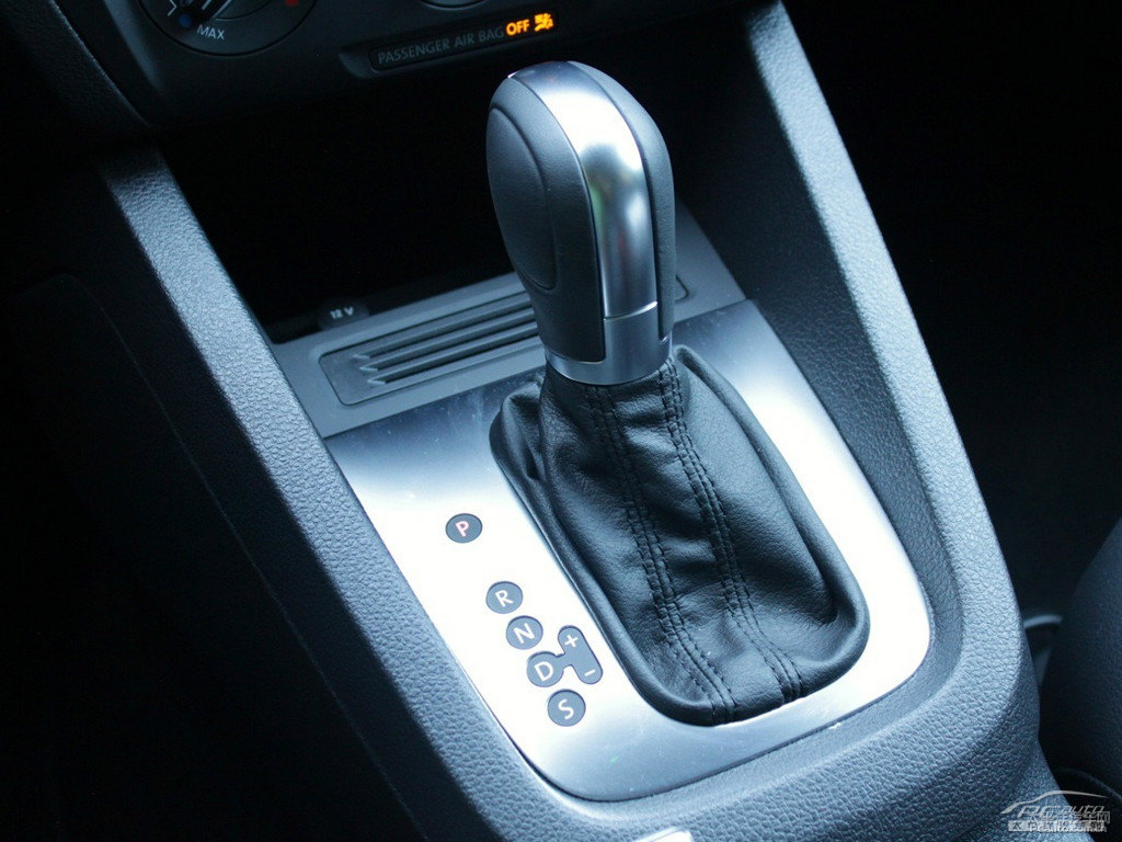 Jetta(ni)DƬ
