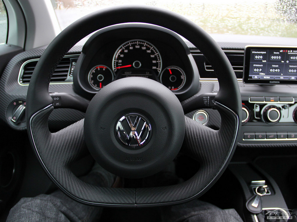 大眾XL1內(nèi)飾高清大圖