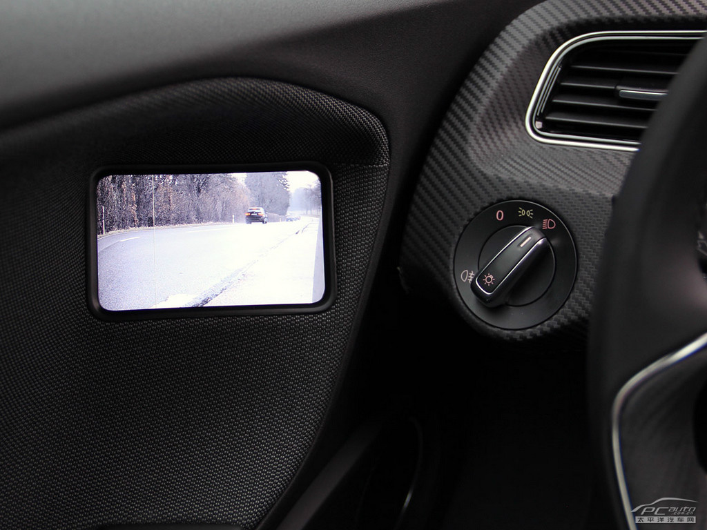 大眾XL1內(nèi)飾高清大圖