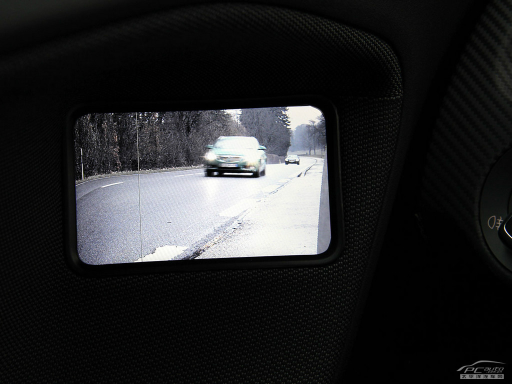 大眾XL1內(nèi)飾高清大圖