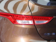 2015款 1.5L 手動標準型  2015款 1.5L 手動標準型