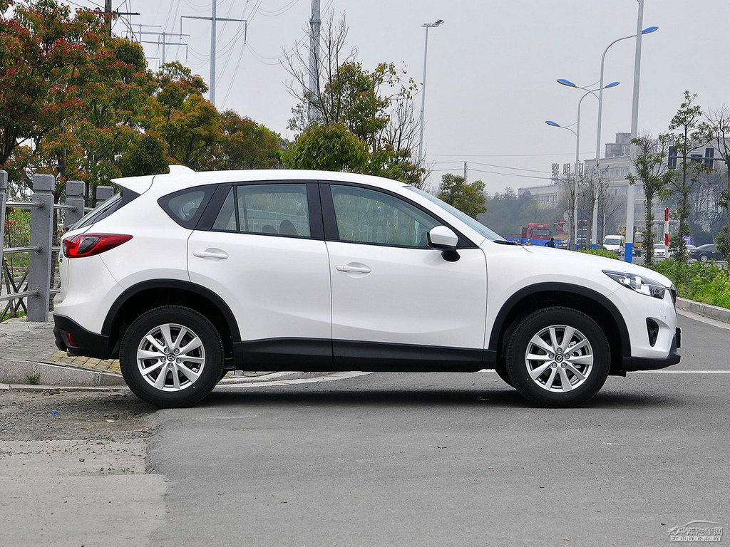 馬自達(dá)CX-5整車外觀外觀圖片