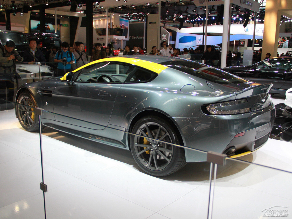 V8 Vantage܇(ch)^^DƬ