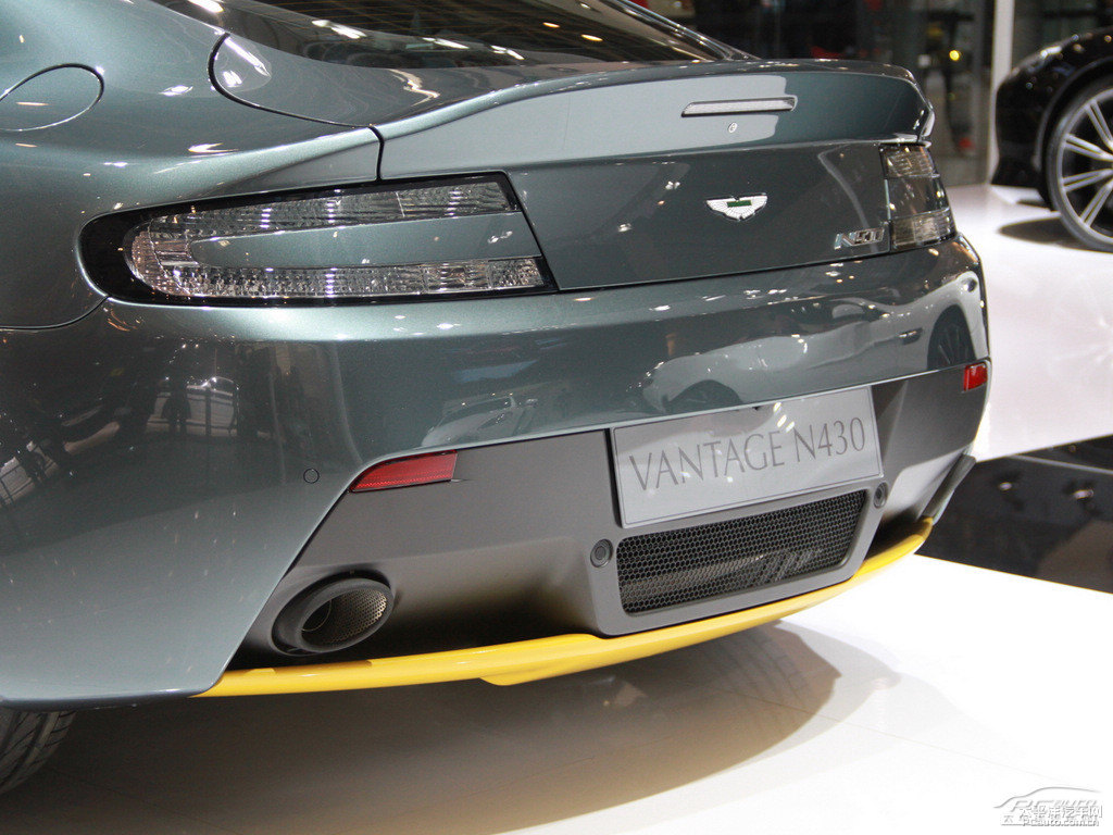V8 Vantage܇β^DƬ