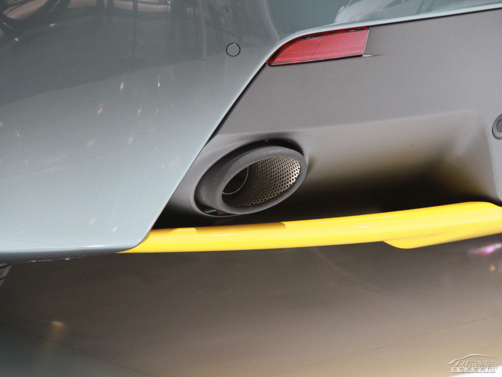 V8 Vantage܇β^DƬ