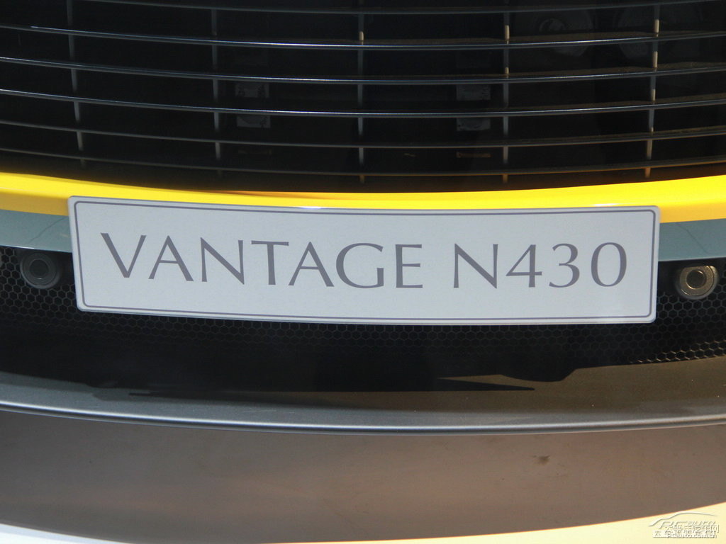 V8 Vantage܇^^DƬ