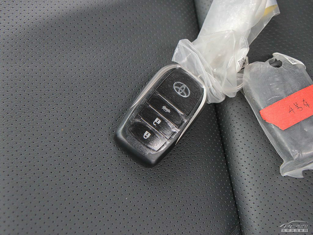 雷凌細(xì)節(jié)高清大圖