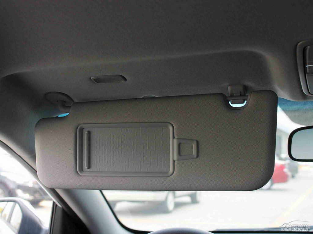 水晶白名圖車廂內(nèi)飾圖片