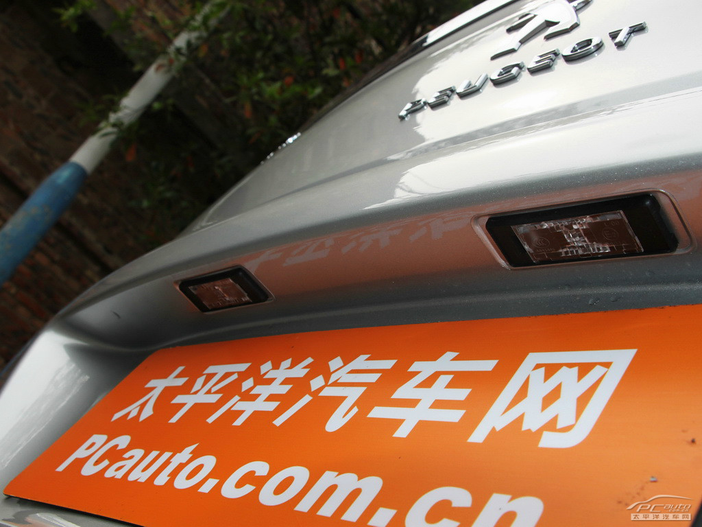 標(biāo)致308外觀高清大圖