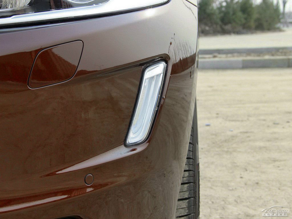 ɫ֠XC60(M)܇^^DƬ