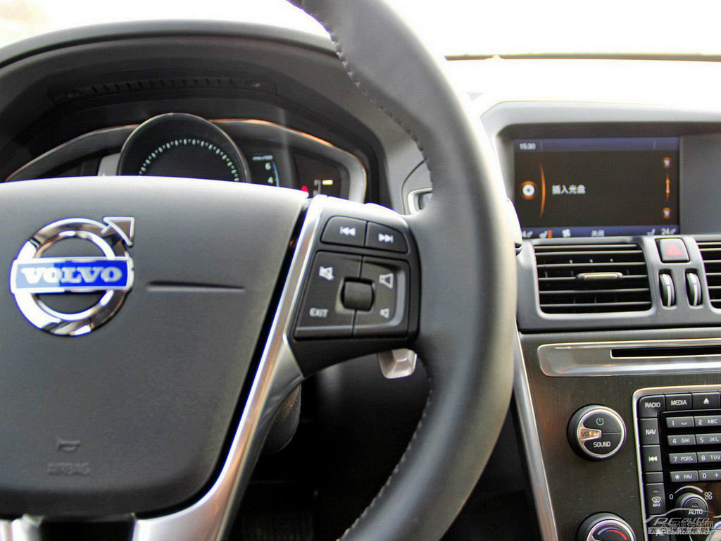ɫ֠XC60(M)п؃(ni)DƬ