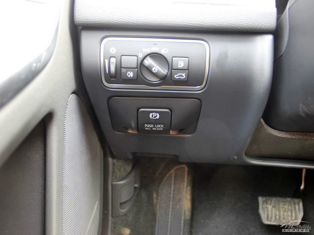 ɫ֠XC60(M(jn))п؃(ni)DƬ