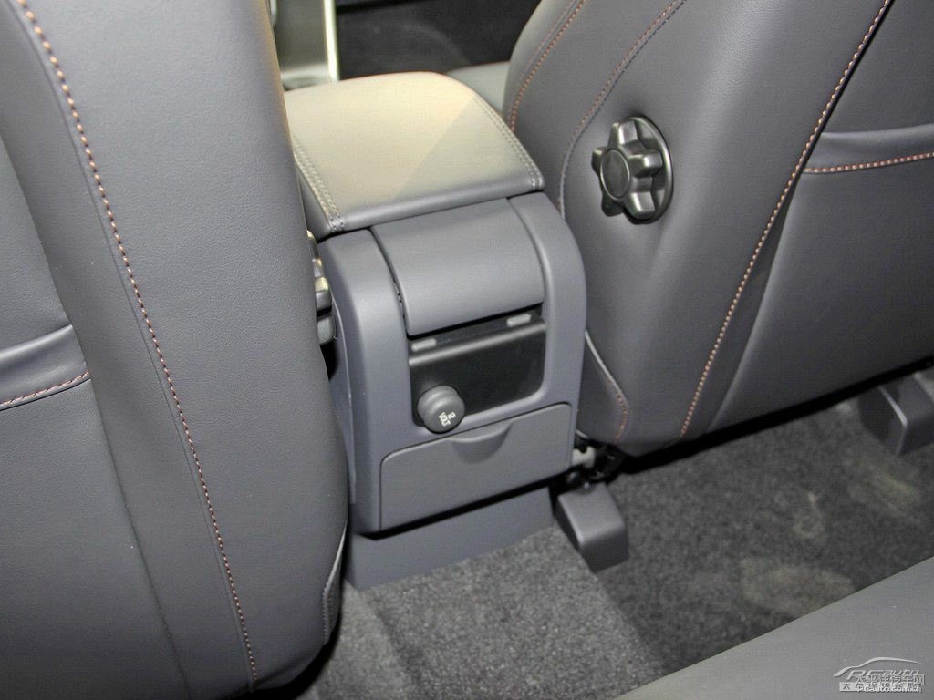 ɫ֠XC60(M(jn))΃(ni)DƬ