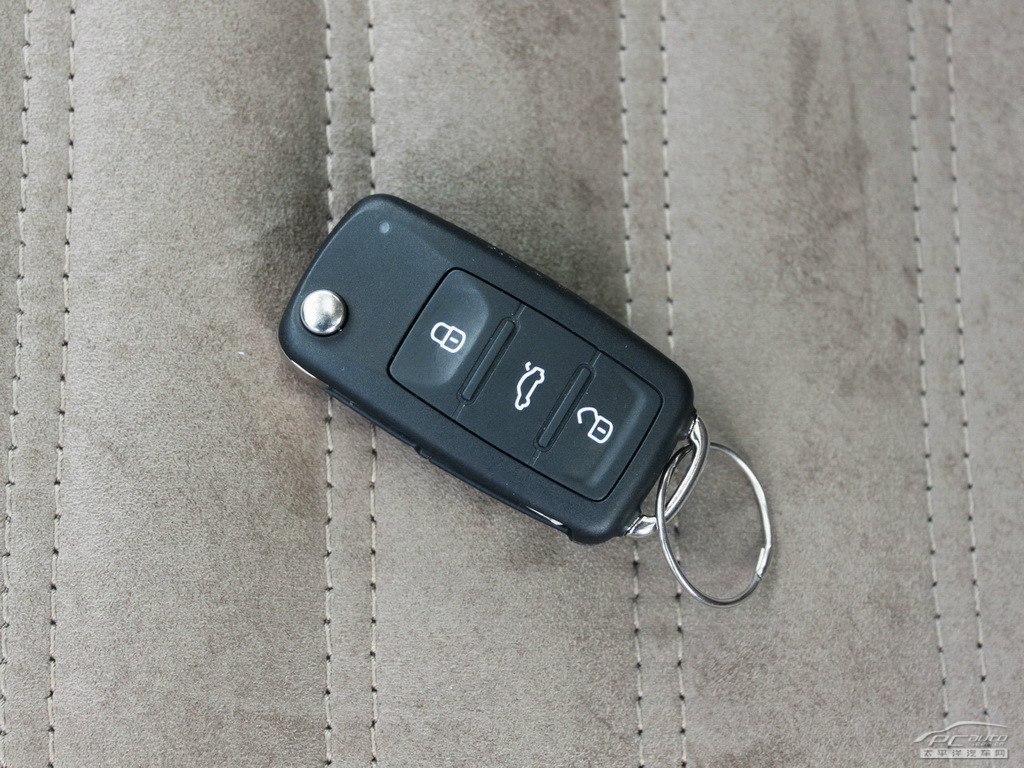 帕薩特細節(jié)高清大圖