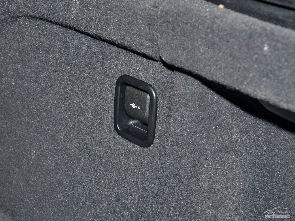 寶馬X5(進(jìn)口)空間高清大圖