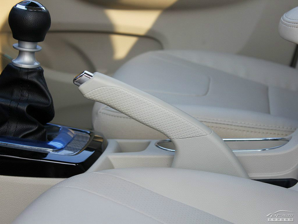 速銳內(nèi)飾高清大圖