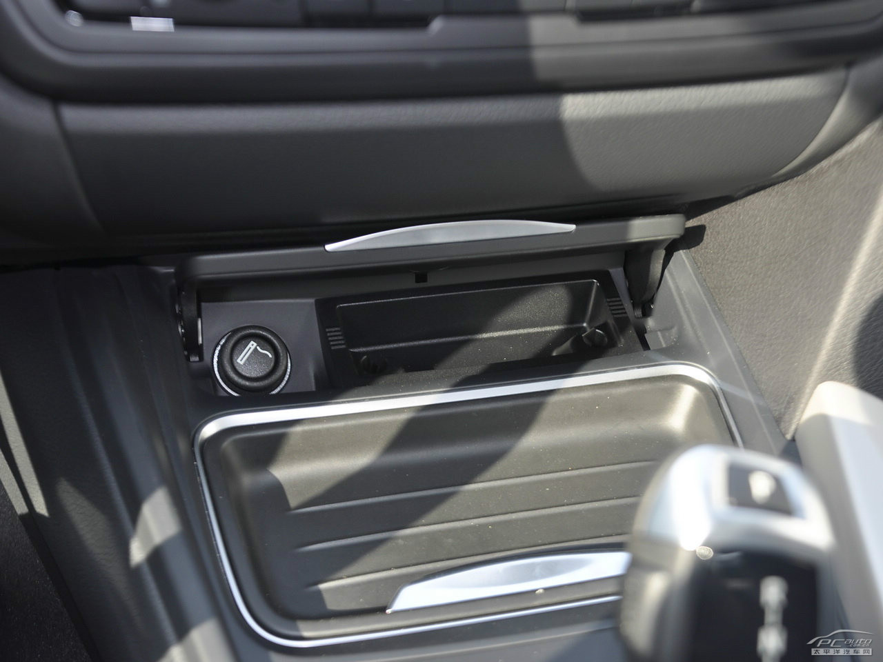 寶馬3系空間高清大圖