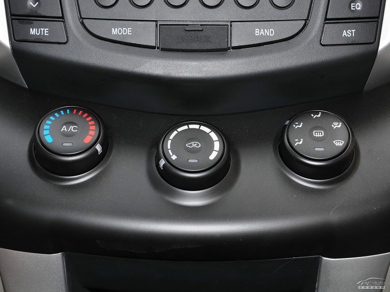 力帆X60內(nèi)飾高清大圖