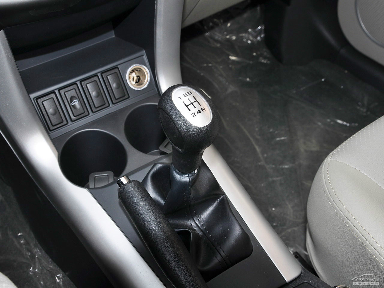 力帆X60內(nèi)飾高清大圖