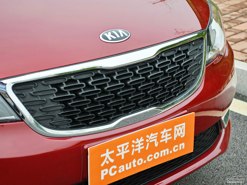 瑪瑙紅福瑞迪車頭外觀圖片
