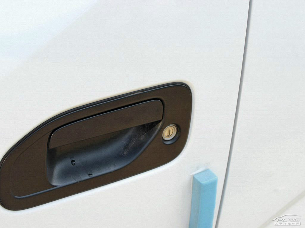 日產(chǎn)NV200外觀高清大圖