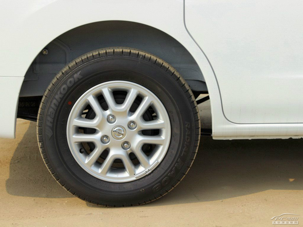日產(chǎn)NV200外觀高清大圖