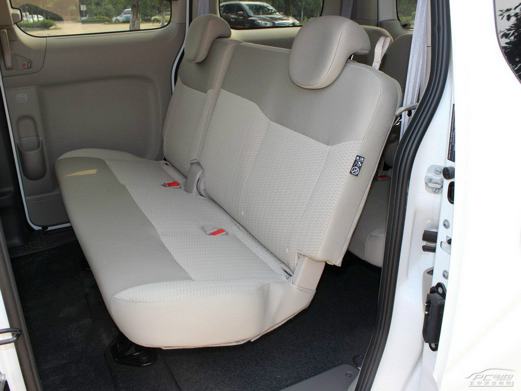 日產NV200內飾高清大圖
