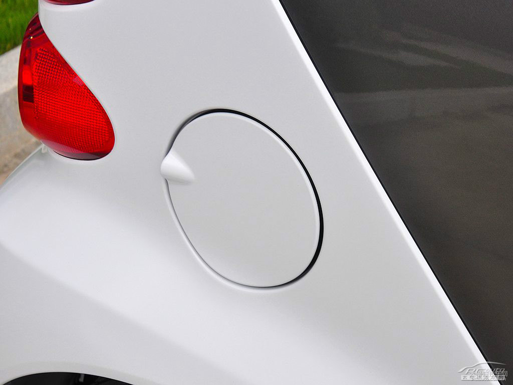 ɫsmart fortwo܇β^DƬ