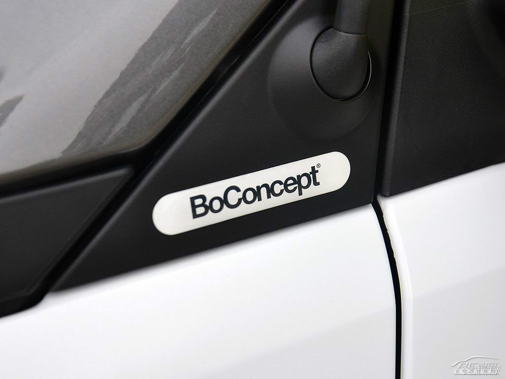 ɫsmart fortwo܇^DƬ