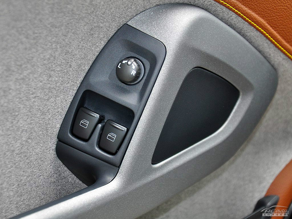 ɫsmart fortwo܇(ni)DƬ