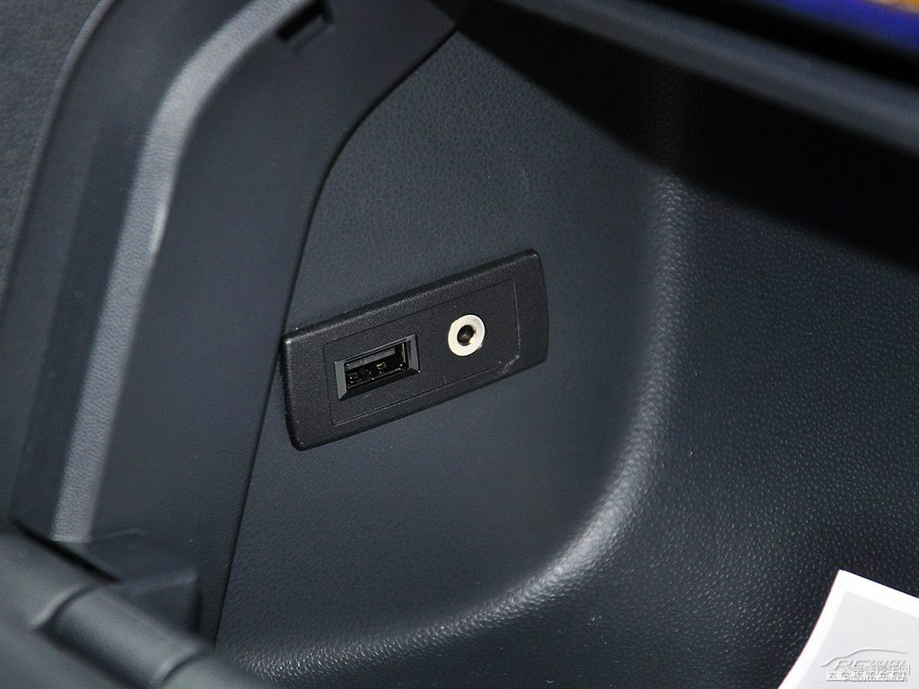 ɫsmart fortwo܇(ni)DƬ