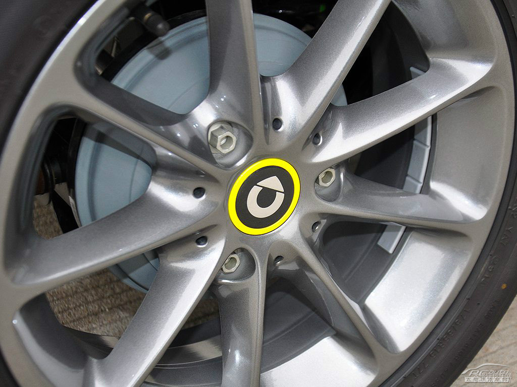 ɫsmart fortwo(ji)(ji)DƬ