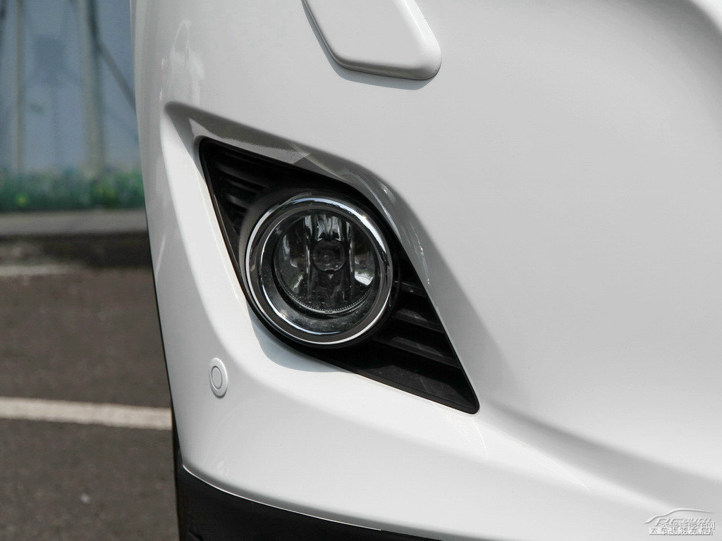 ɰ׼{ǽ݃(yu)6 SUV܇^^DƬ