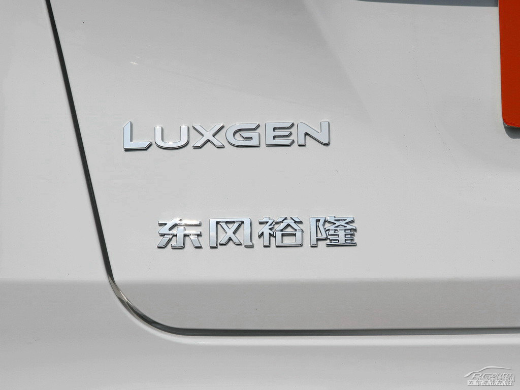 ɰ׼{ǽ݃(yu)6 SUV܇β^DƬ