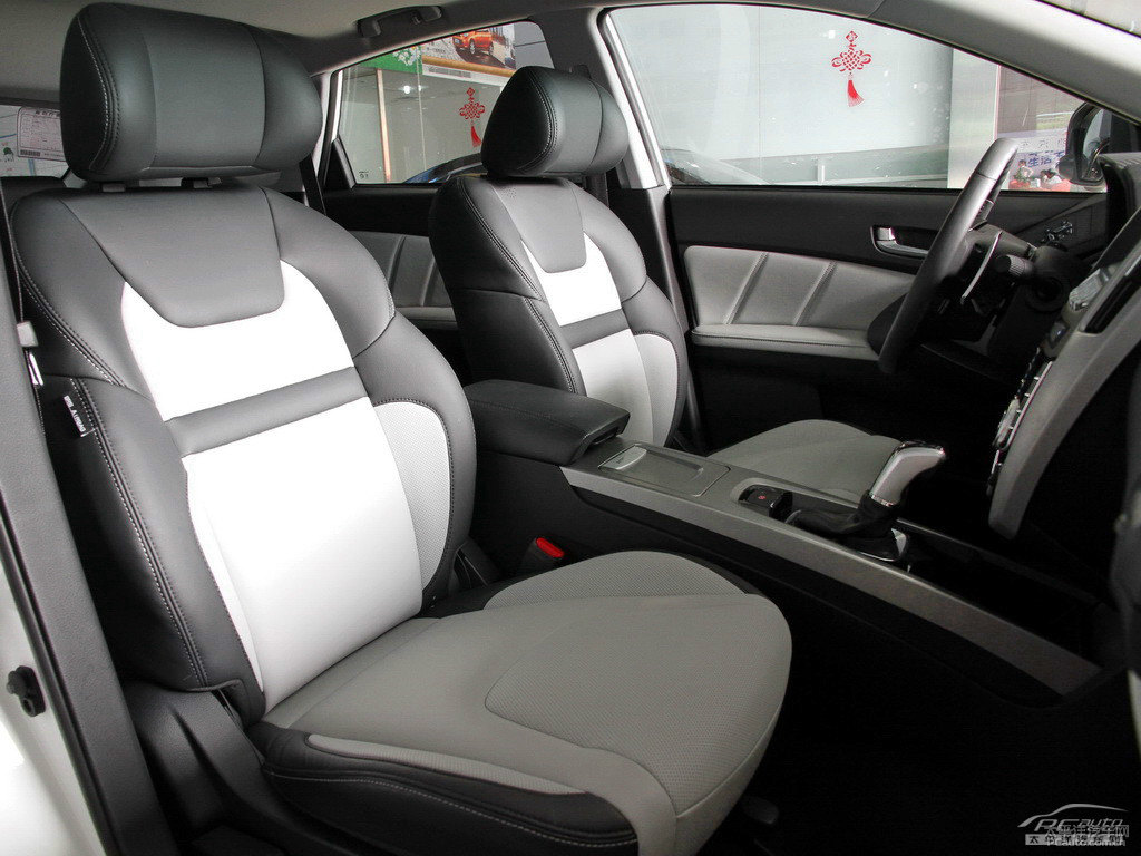 ɰ׼{ǽ݃(yu)6 SUV΃(ni)DƬ