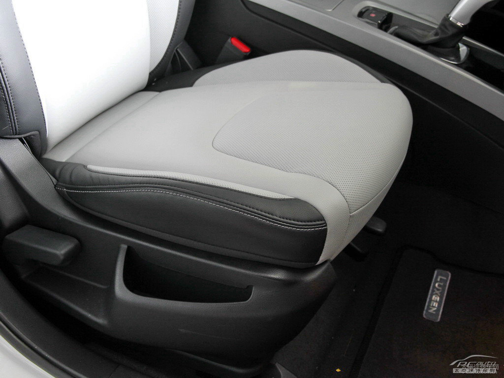 ɰ׼{ǽ݃(yu)6 SUV΃(ni)DƬ