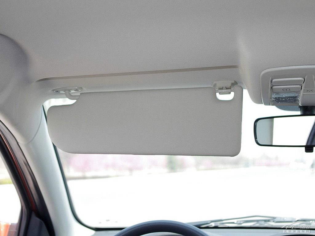 東風(fēng)風(fēng)神H30內(nèi)飾高清大圖