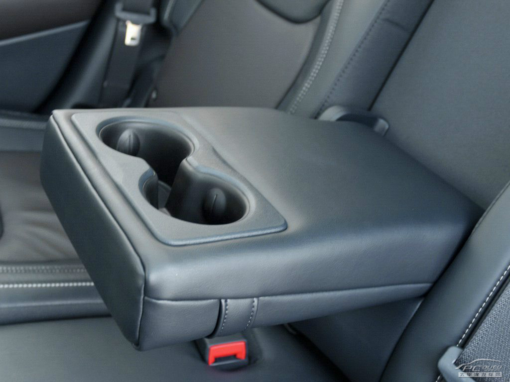 自由光(進口)內飾高清大圖