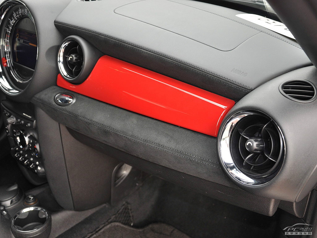 MINI JCW COUPE內(nèi)飾高清大圖