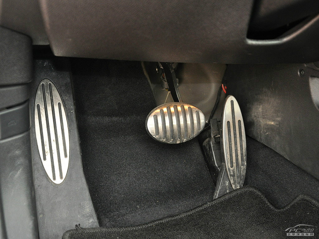 MINI JCW COUPE內(nèi)飾高清大圖