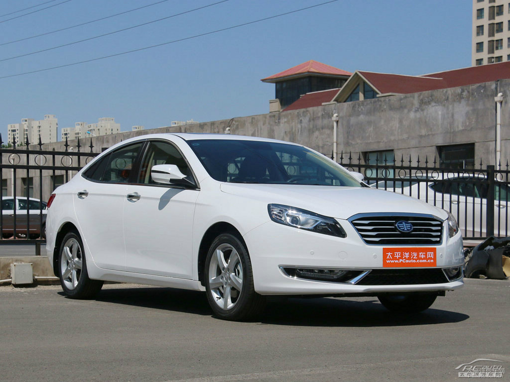北極白奔騰B70整車外觀外觀圖片