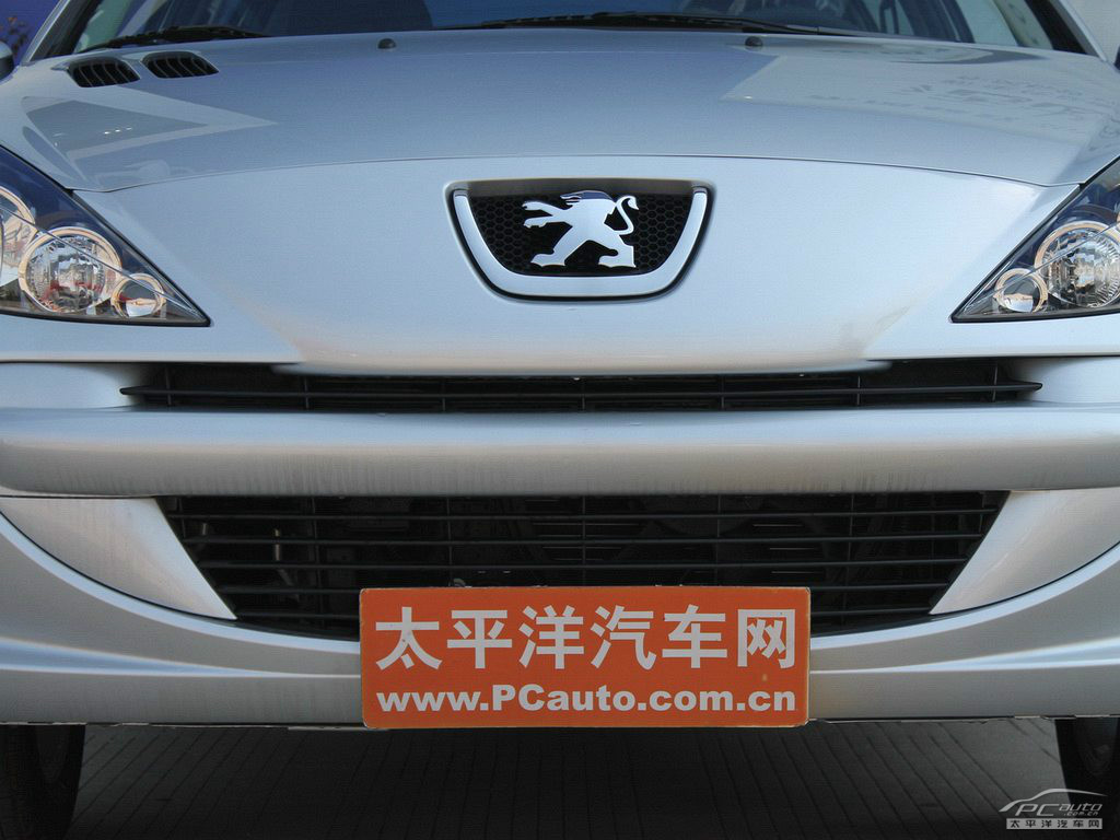 標(biāo)致207外觀高清大圖