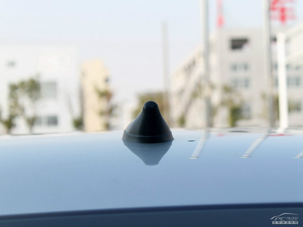 標致207外觀高清大圖