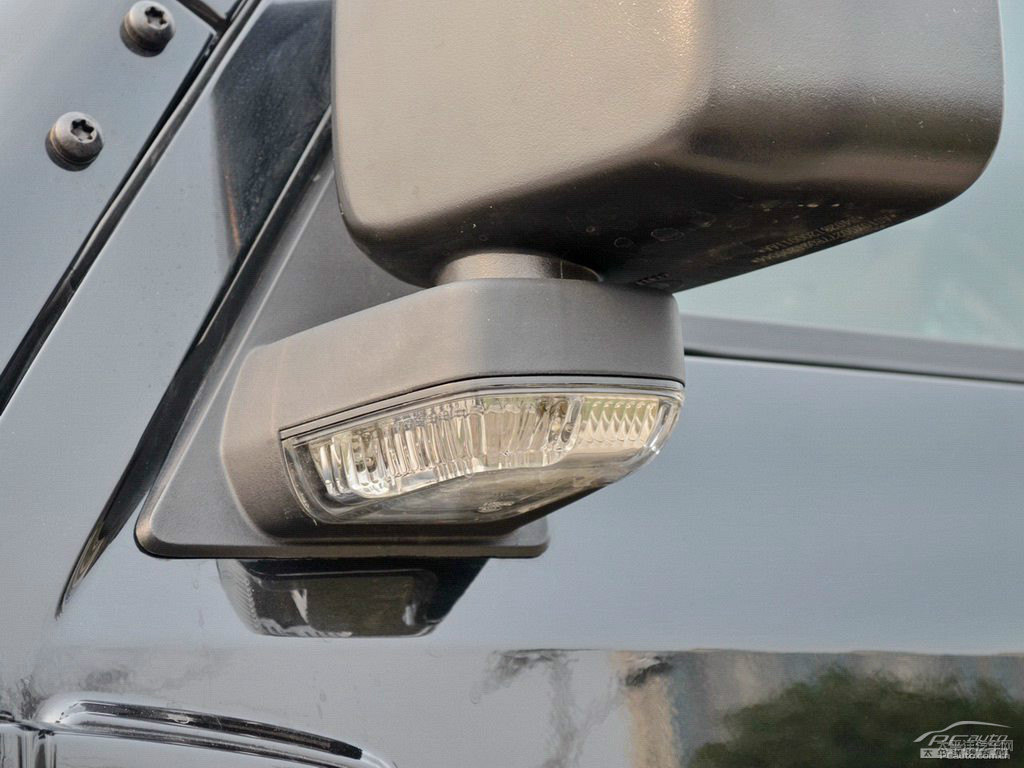 極夜黑北京BJ40車身外觀圖片