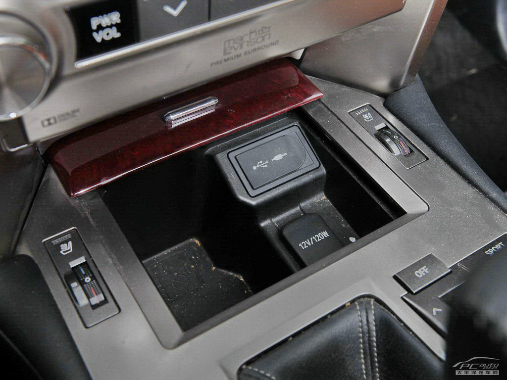 雷克薩斯GX內(nèi)飾高清大圖