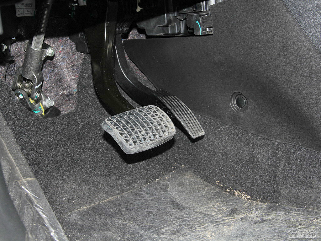 珍珠白創(chuàng)酷中控內(nèi)飾圖片