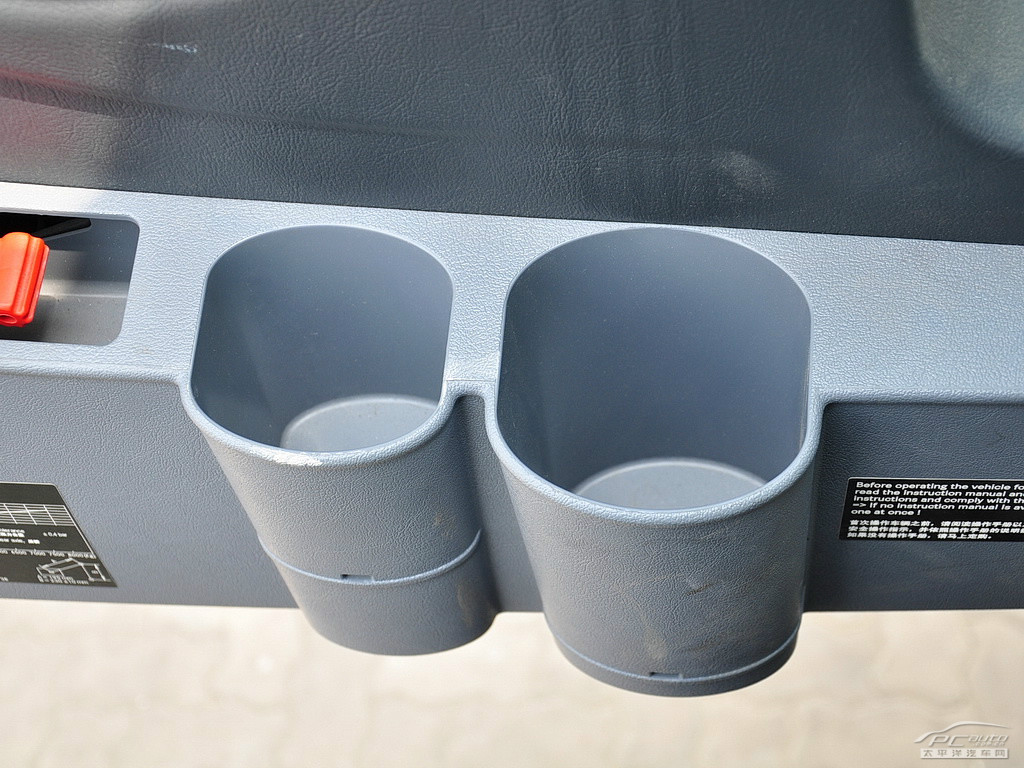 烏尼莫克U400空間高清大圖