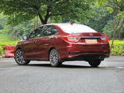 2013款 1.8L 自動(dòng)豪華版 2013款 1.8L 自動(dòng)豪華版